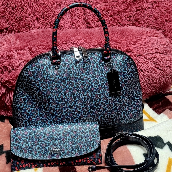 Sold/Not Availble - Picture 2 of 12